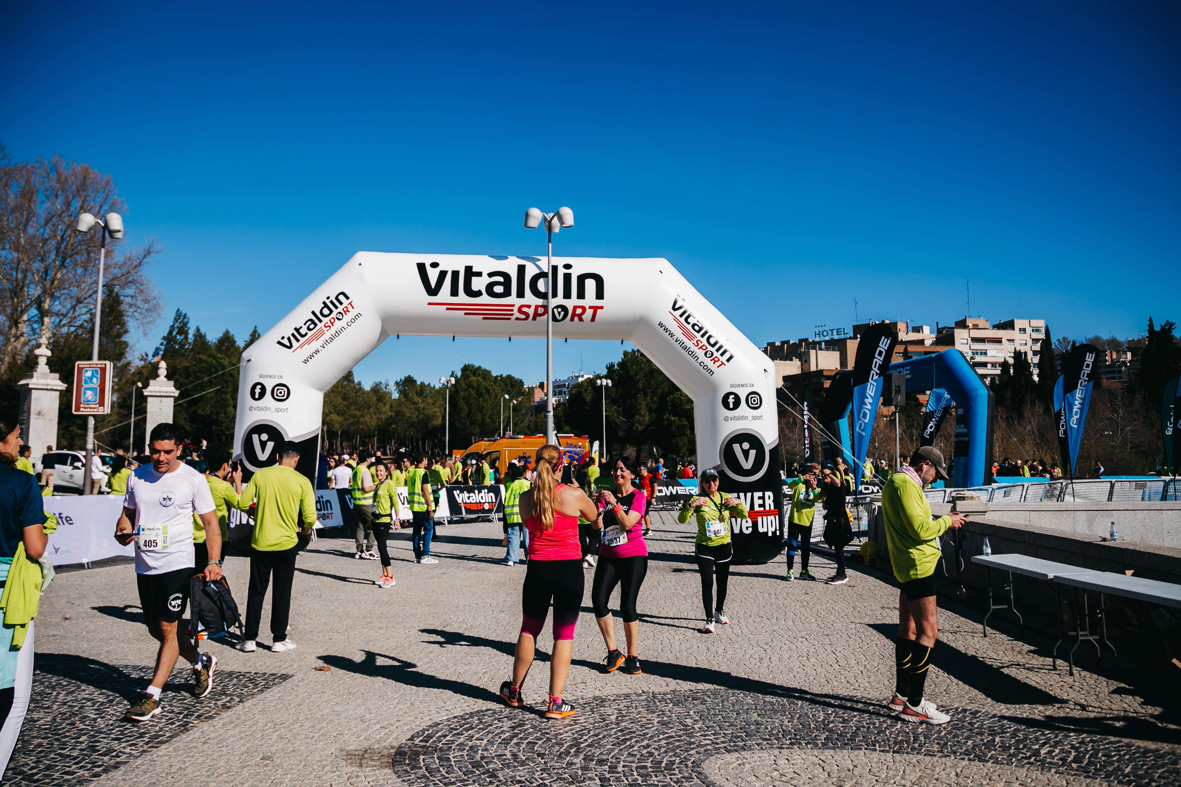 Todas las fotos de la premiación del Metlife 15K Madrid Activa 2023 3
