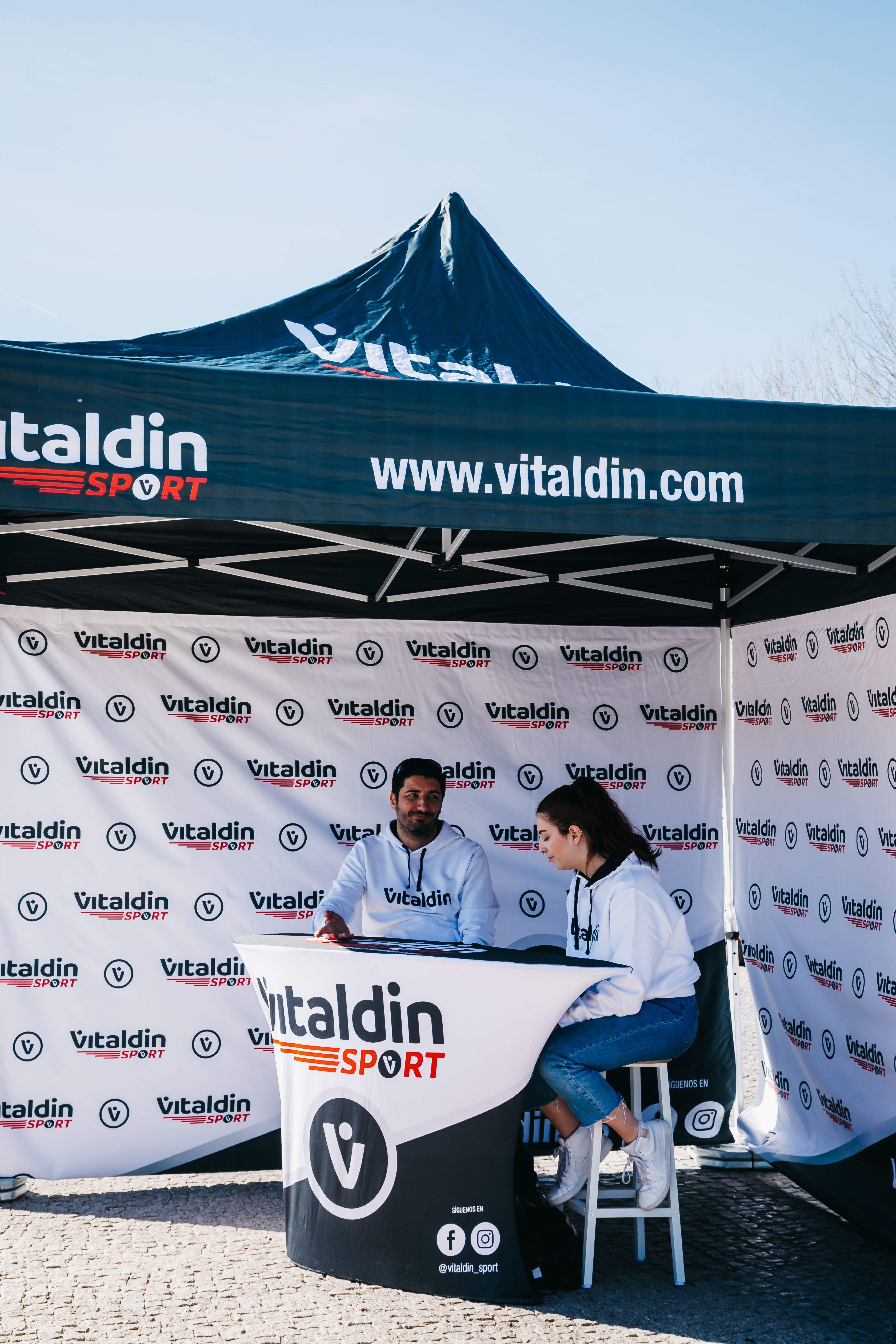 Todas las fotos de la premiación del Metlife 15K Madrid Activa 2023 33