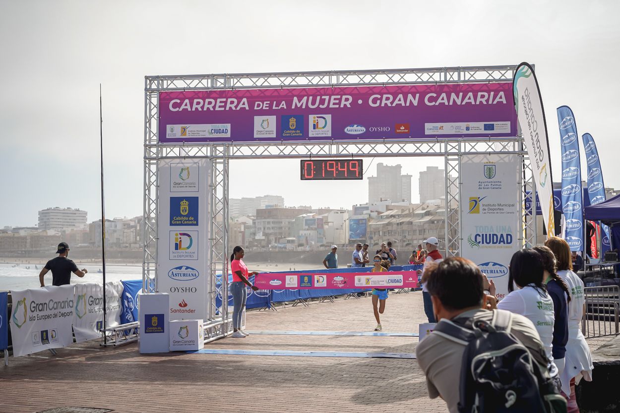 Las fotos de meta de la Carrera de la Mujer de Gran Canaria11 18 59 15701 O