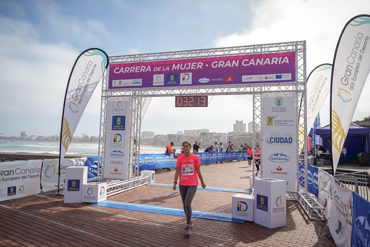 Las fotos de meta de la Carrera de la Mujer de Gran Canaria 11 31 24 15701 O
