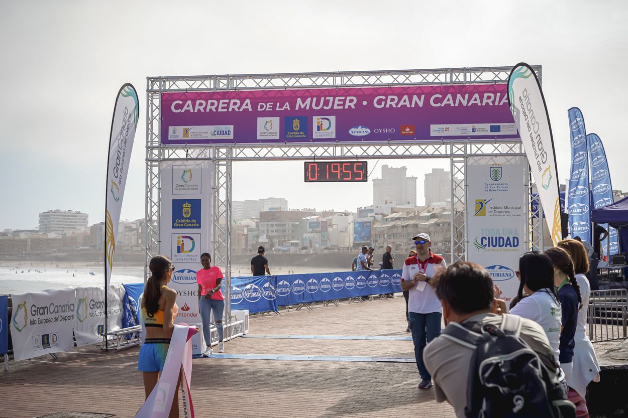 Las fotos de meta de la Carrera de la Mujer de Gran Canaria11 19 05 15701 O