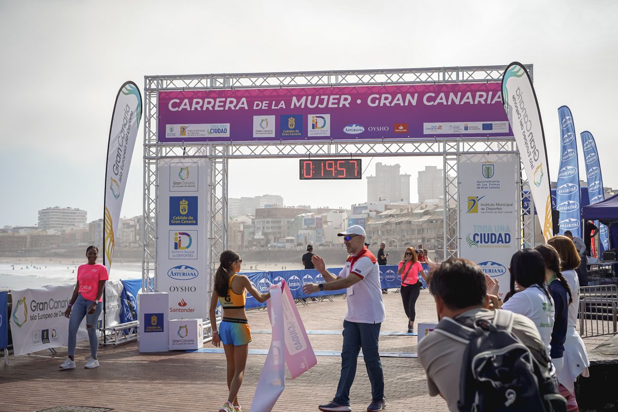 Las fotos de meta de la Carrera de la Mujer de Gran Canaria11 19 07 15701 O