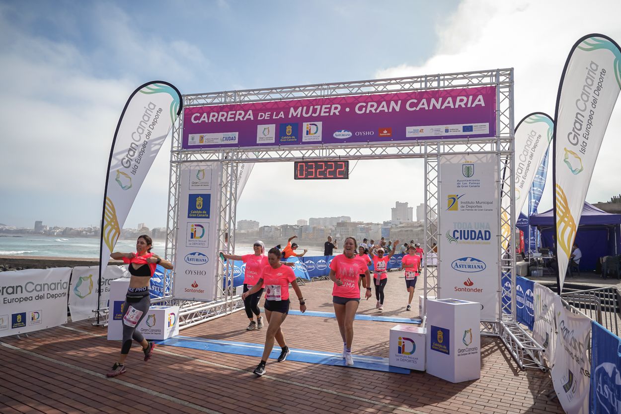 Las fotos de meta de la Carrera de la Mujer de Gran Canaria 11 31 33 15701 O