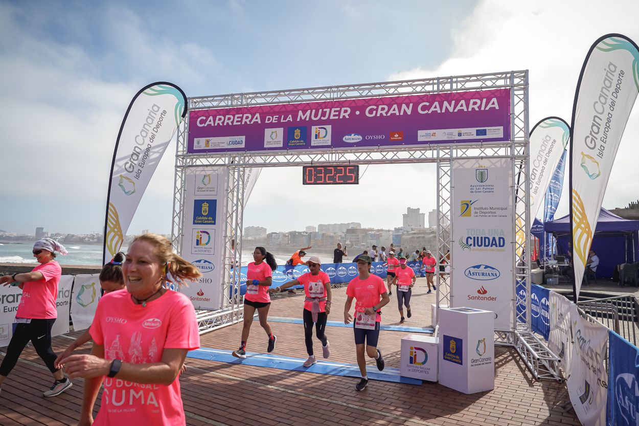 Las fotos de meta de la Carrera de la Mujer de Gran Canaria 11 31 35 15701 O