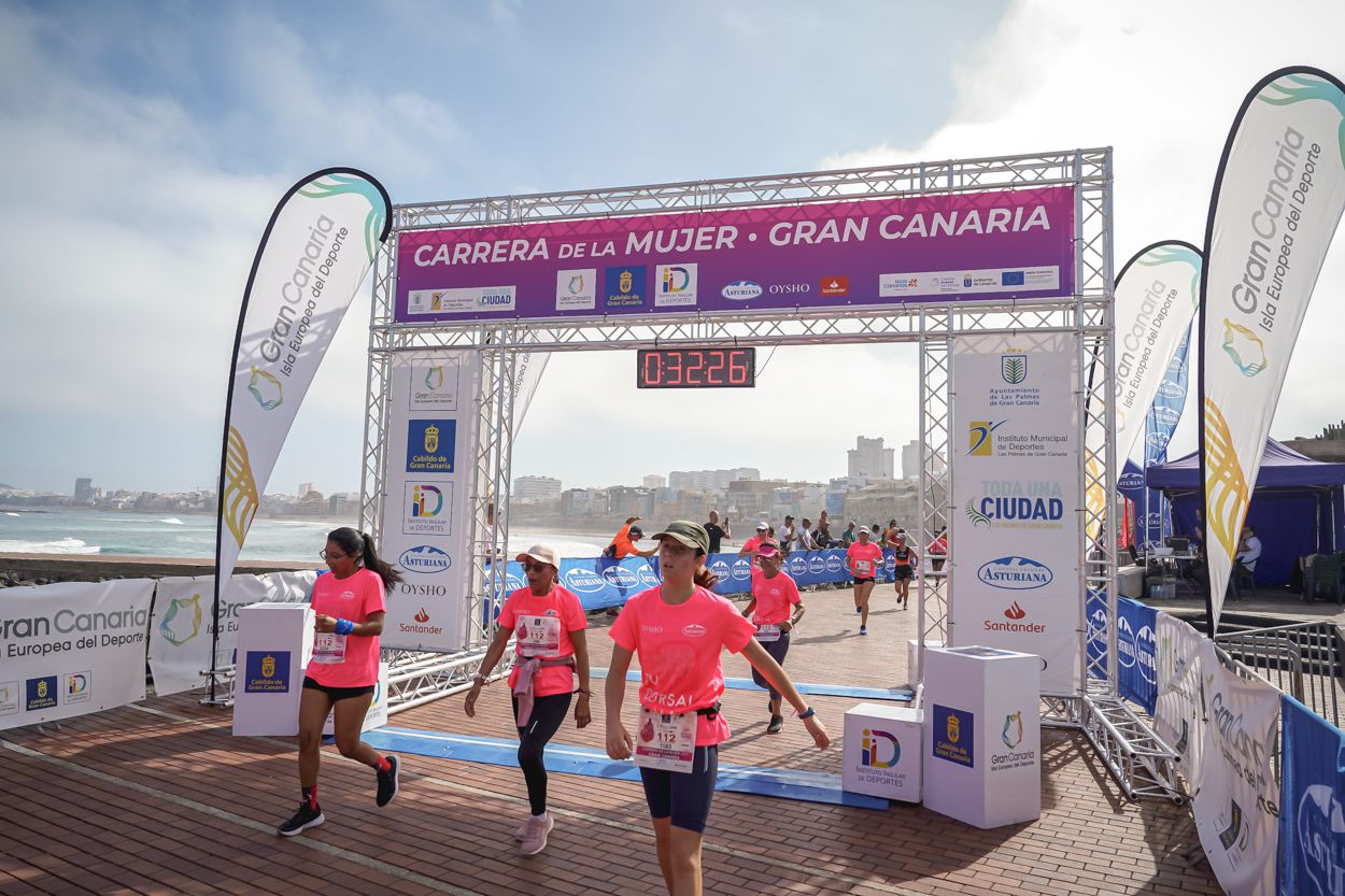 Las fotos de meta de la Carrera de la Mujer de Gran Canaria 11 31 36 15701 O