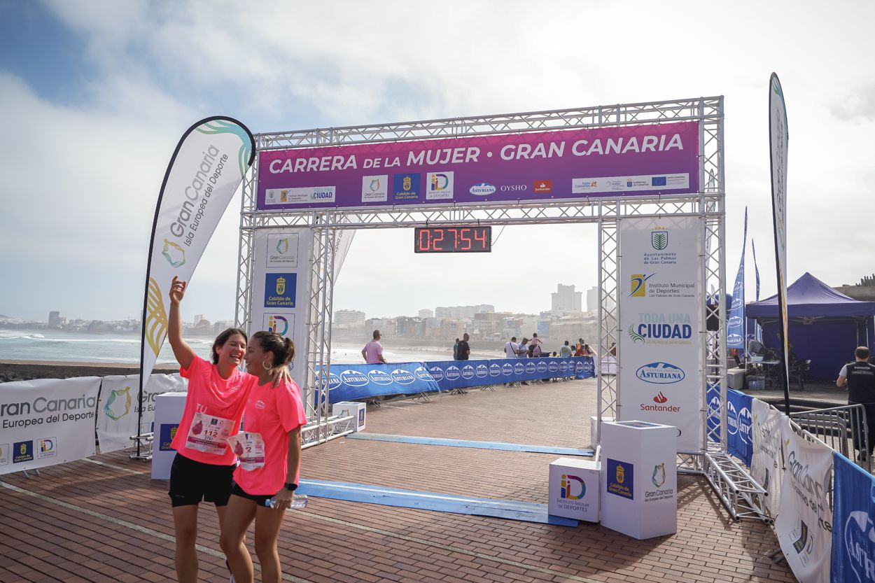Las fotos de meta de la Carrera de la Mujer de Gran Canaria11 27 05 15701 O