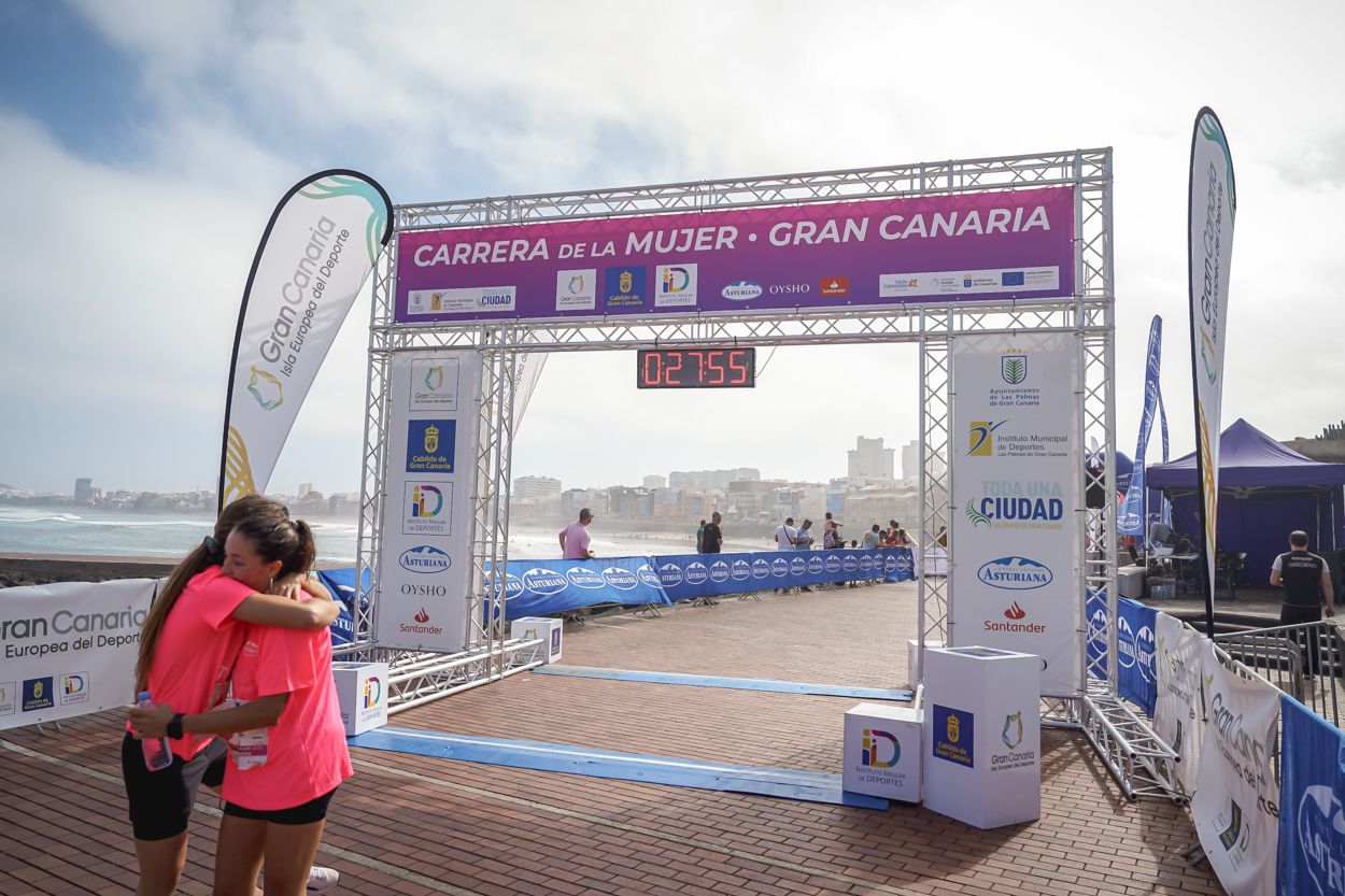 Las fotos de meta de la Carrera de la Mujer de Gran Canaria11 27 06 15701 O