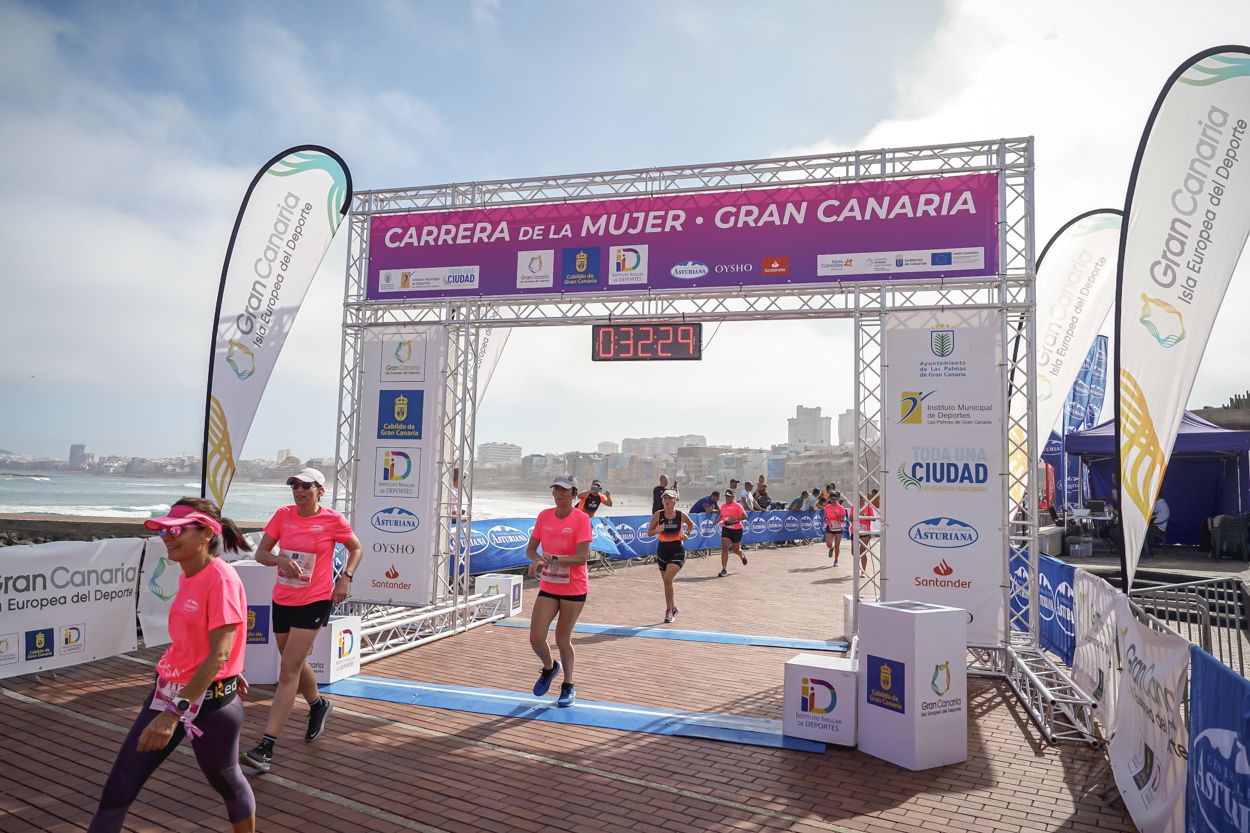 Las fotos de meta de la Carrera de la Mujer de Gran Canaria 11 31 39 15701 O