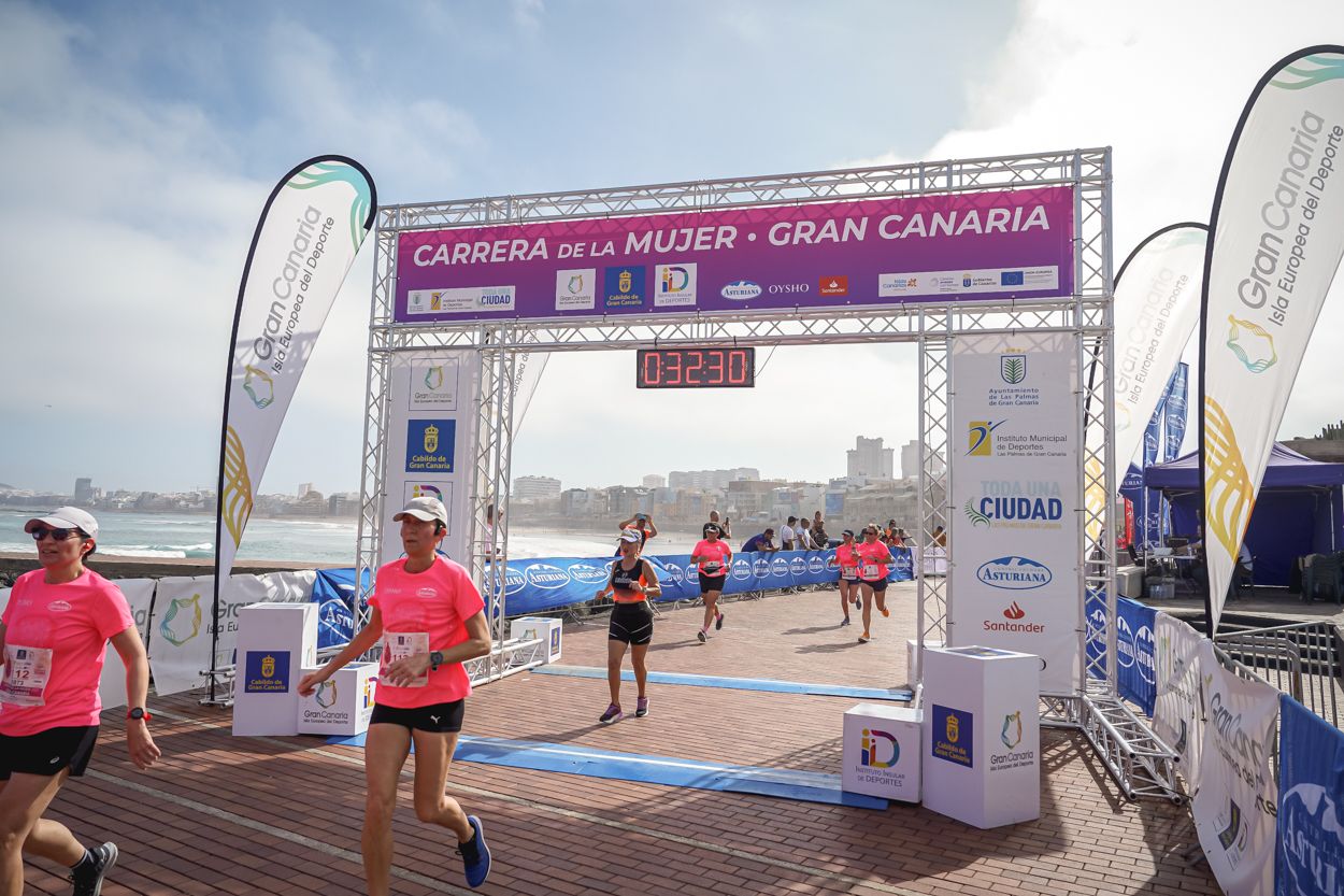 Las fotos de meta de la Carrera de la Mujer de Gran Canaria 11 31 40 15701 O