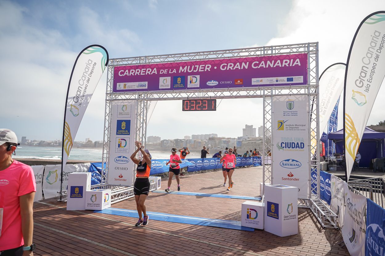 Las fotos de meta de la Carrera de la Mujer de Gran Canaria 11 31 42 15701 O