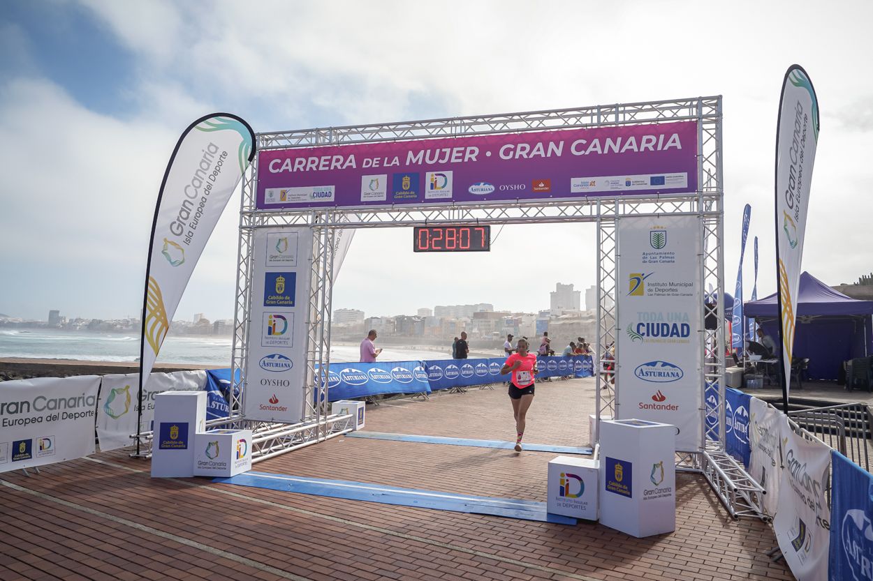 Las fotos de meta de la Carrera de la Mujer de Gran Canaria11 27 18 15701 O
