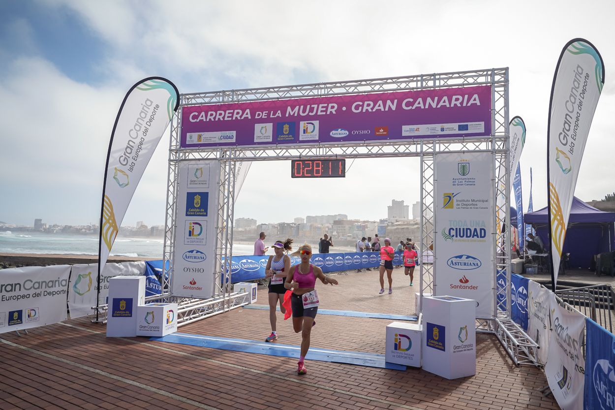 Las fotos de meta de la Carrera de la Mujer de Gran Canaria11 27 22 15701 O