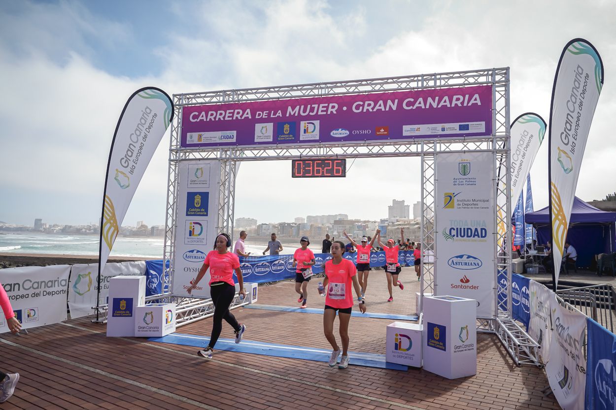 Las fotos de meta de la Carrera de la Mujer de Gran Canaria 11 35 37 15701 O