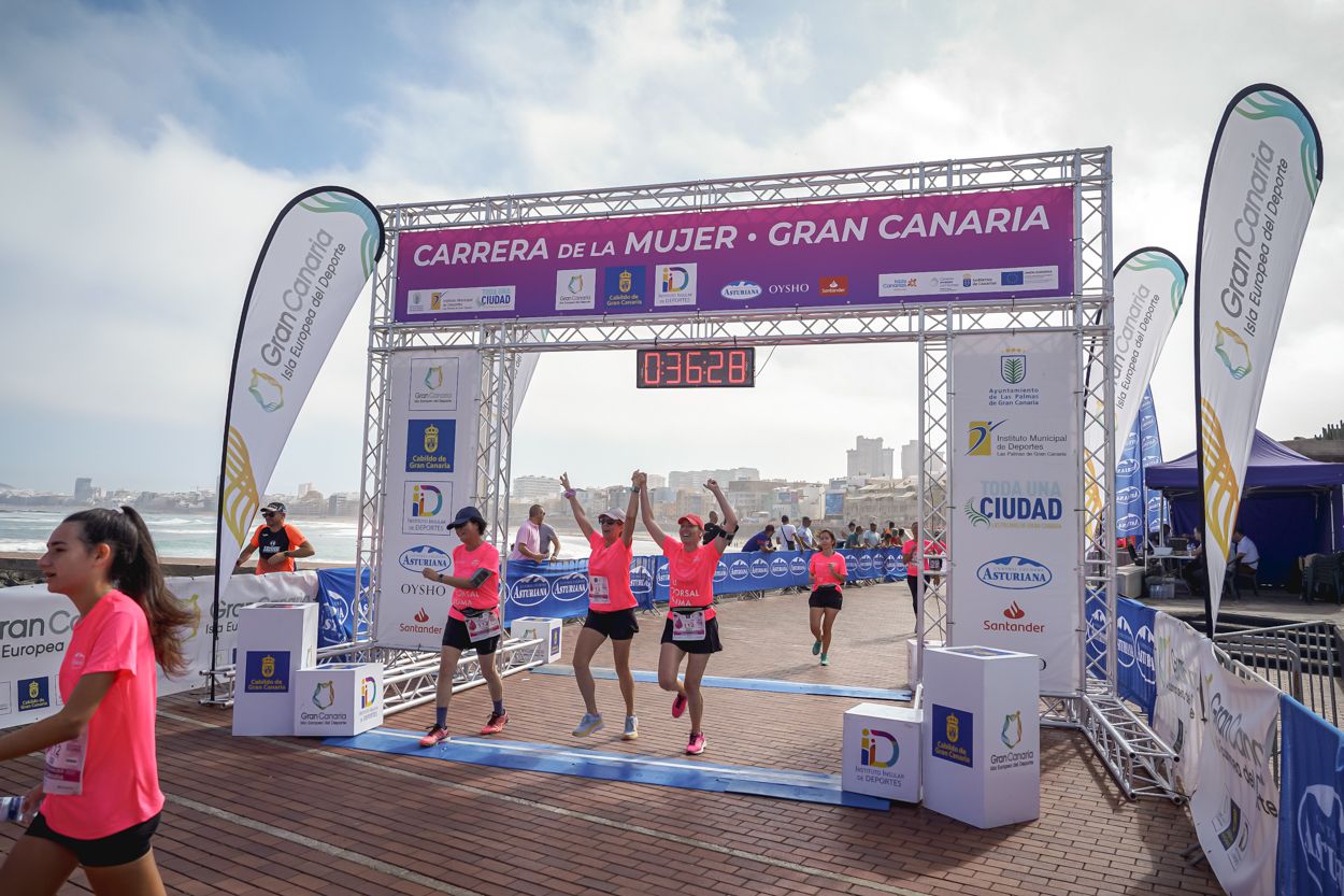 Las fotos de meta de la Carrera de la Mujer de Gran Canaria 11 35 39 15701 O