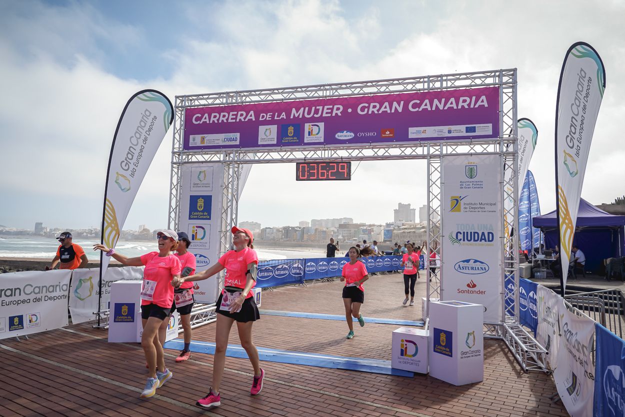 Las fotos de meta de la Carrera de la Mujer de Gran Canaria 11 35 40 15701 O