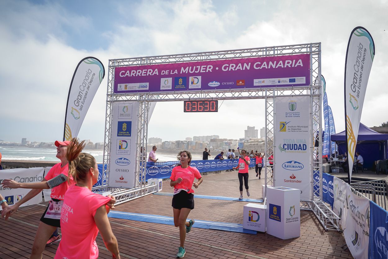 Las fotos de meta de la Carrera de la Mujer de Gran Canaria 11 35 41 15701 O