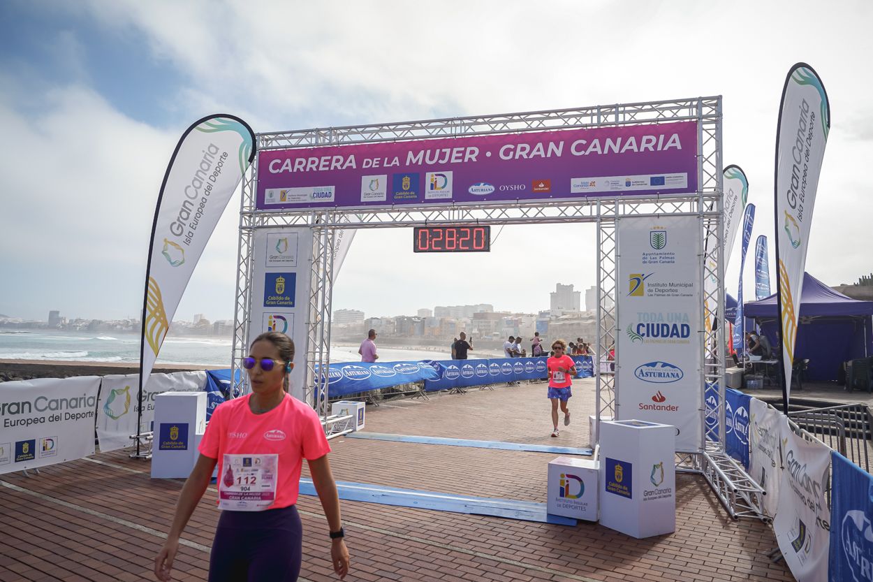 Las fotos de meta de la Carrera de la Mujer de Gran Canaria11 27 31 15701 O