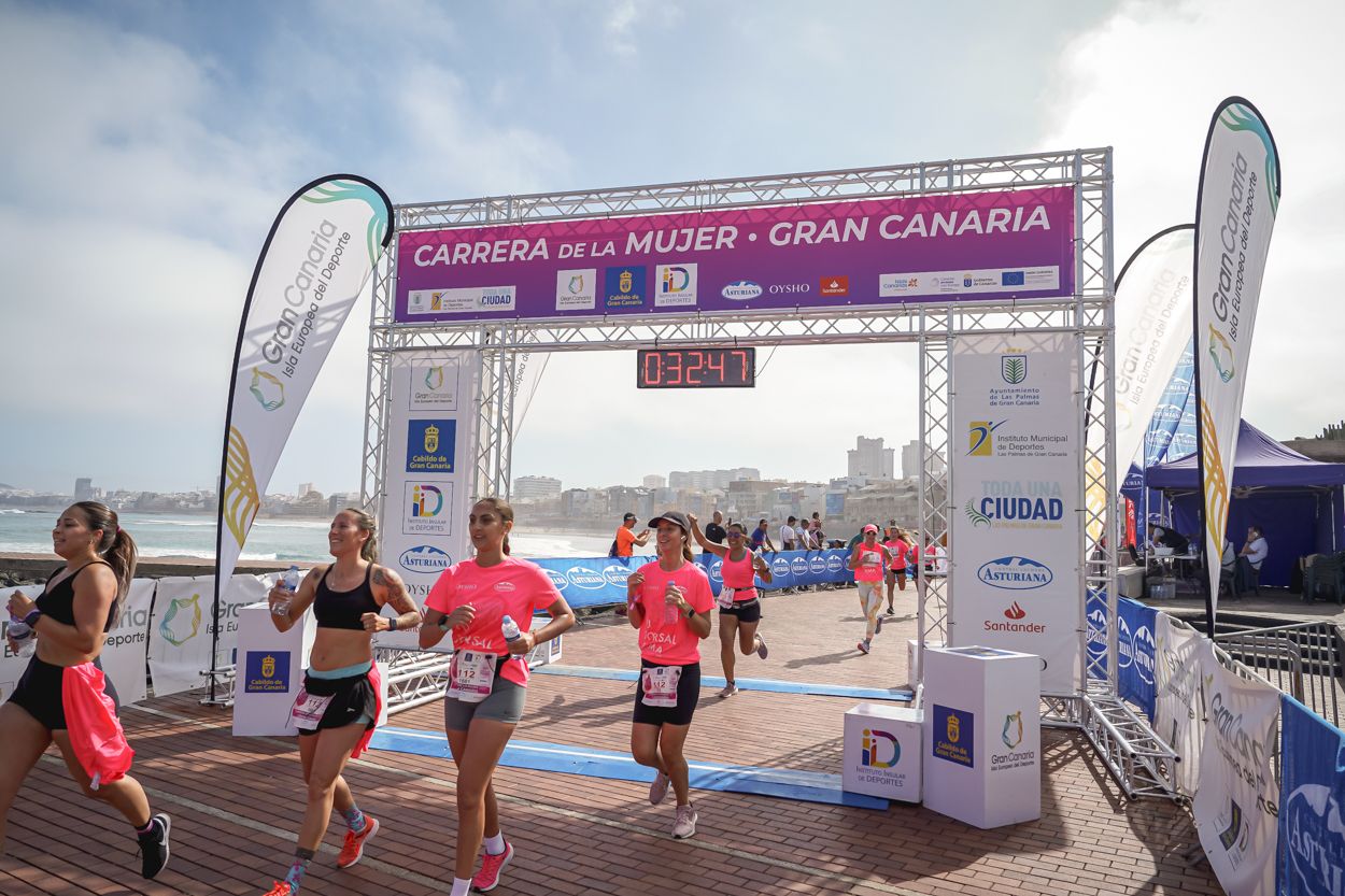 Las fotos de meta de la Carrera de la Mujer de Gran Canaria 11 31 58 15701 O