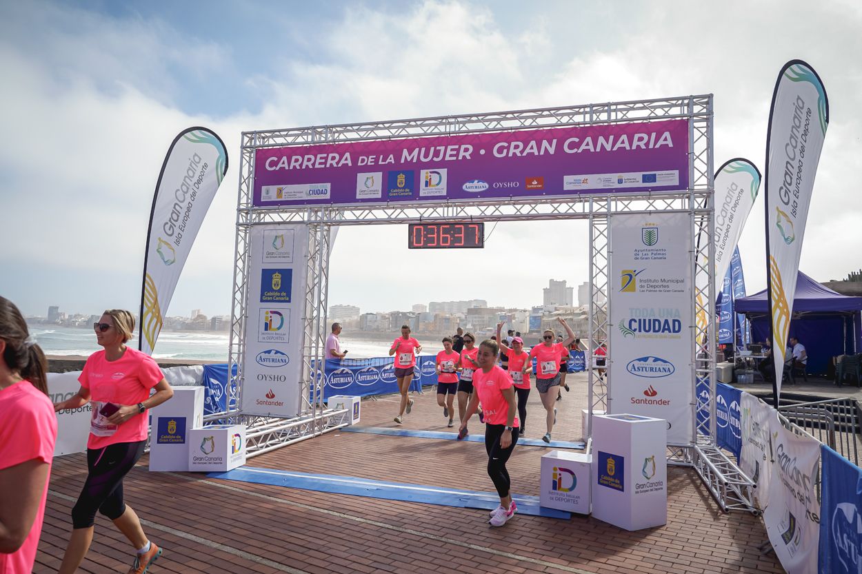 Las fotos de meta de la Carrera de la Mujer de Gran Canaria 11 35 47 15701 O