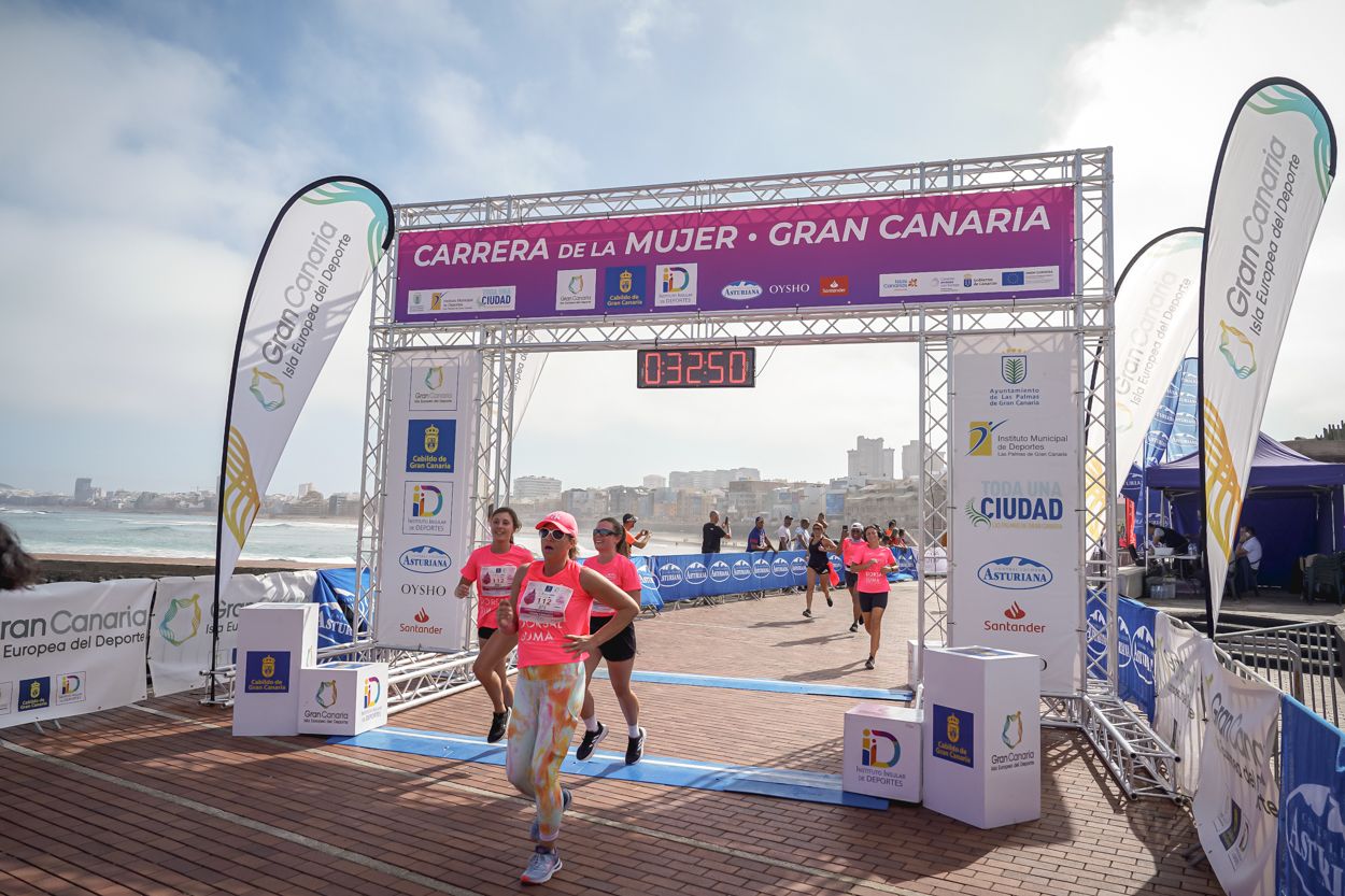 Las fotos de meta de la Carrera de la Mujer de Gran Canaria 11 32 01 15701 O