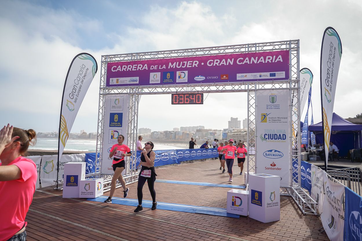 Las fotos de meta de la Carrera de la Mujer de Gran Canaria 11 35 50 15701 O