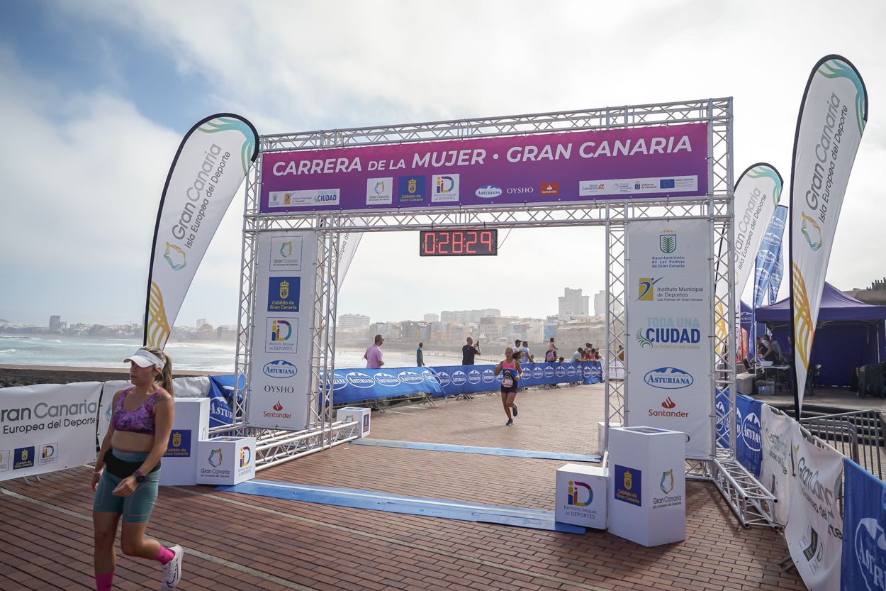Las fotos de meta de la Carrera de la Mujer de Gran Canaria11 27 40 15701 O