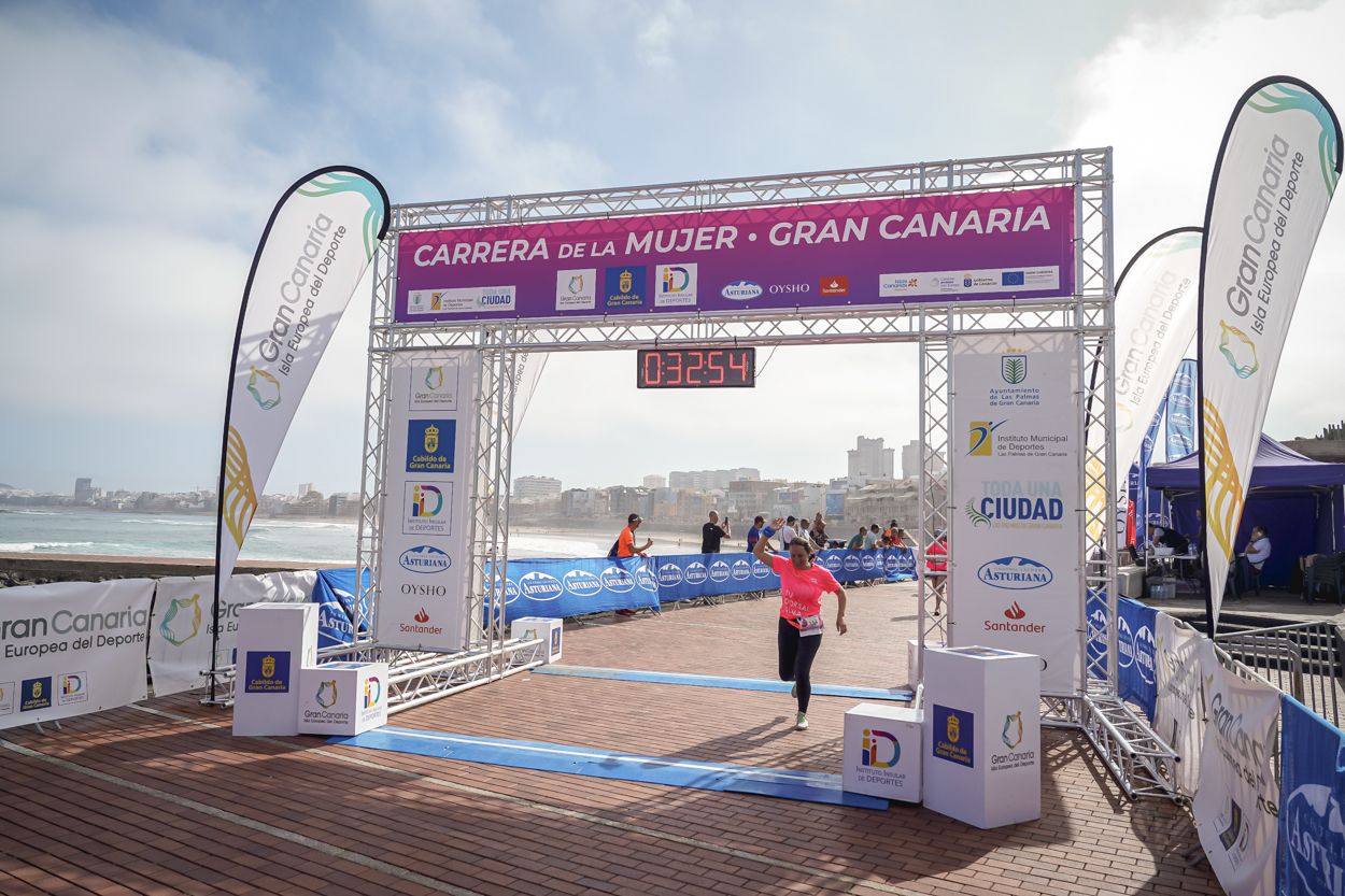 Las fotos de meta de la Carrera de la Mujer de Gran Canaria 11 32 05 15701 O