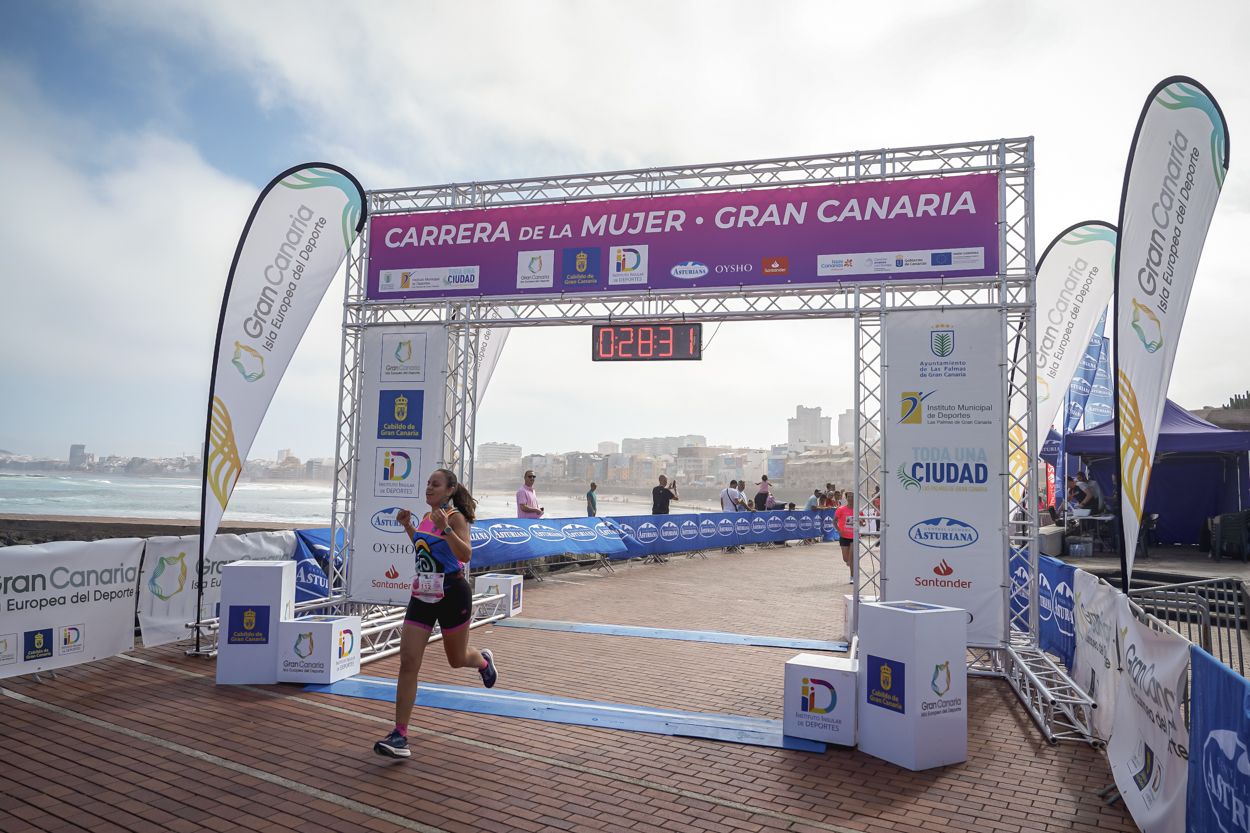 Las fotos de meta de la Carrera de la Mujer de Gran Canaria11 27 42 15701 O