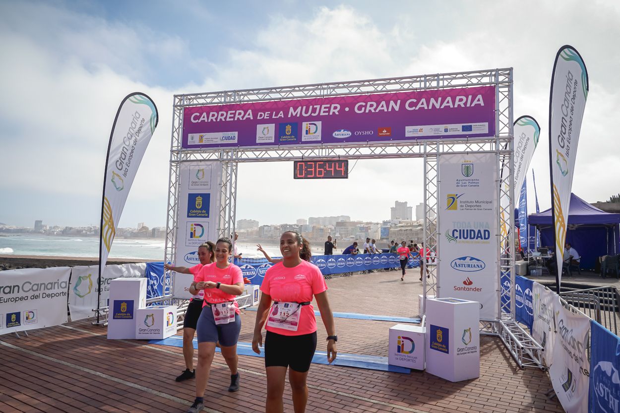 Las fotos de meta de la Carrera de la Mujer de Gran Canaria 11 35 55 15701 O