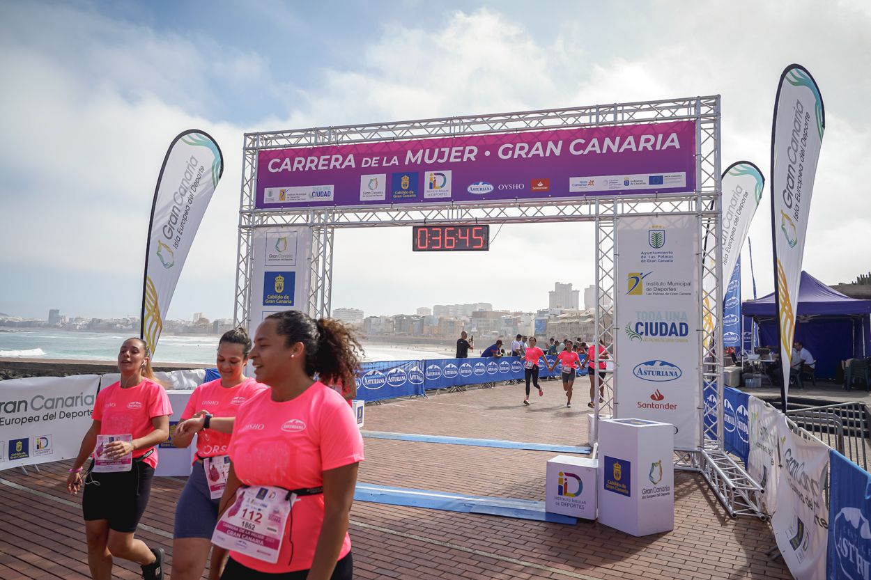 Las fotos de meta de la Carrera de la Mujer de Gran Canaria 11 35 56 15701 O