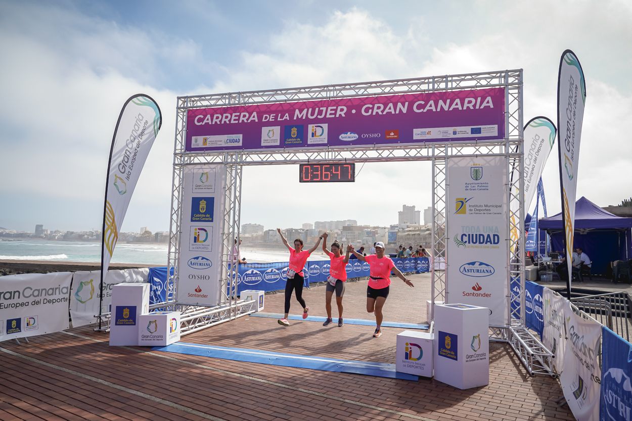 Las fotos de meta de la Carrera de la Mujer de Gran Canaria 11 35 58 15701 O
