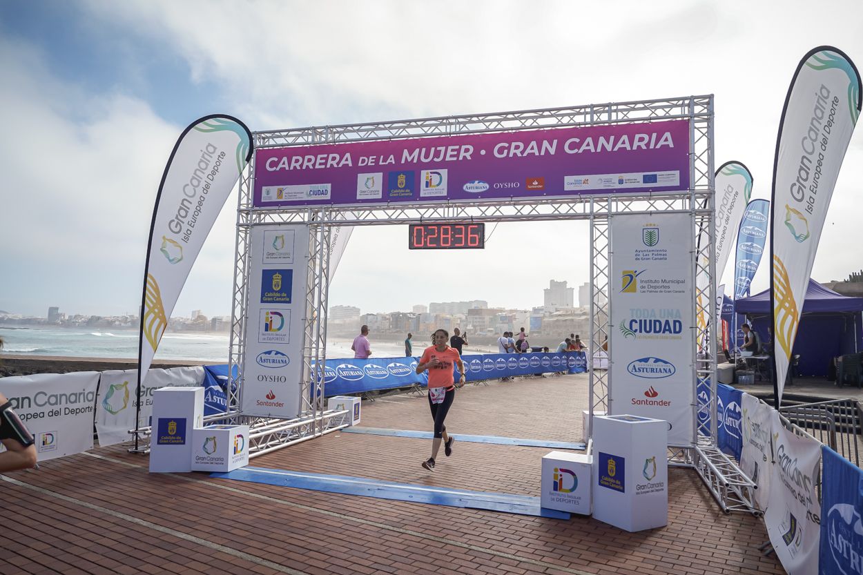 Las fotos de meta de la Carrera de la Mujer de Gran Canaria11 27 47 15701 O