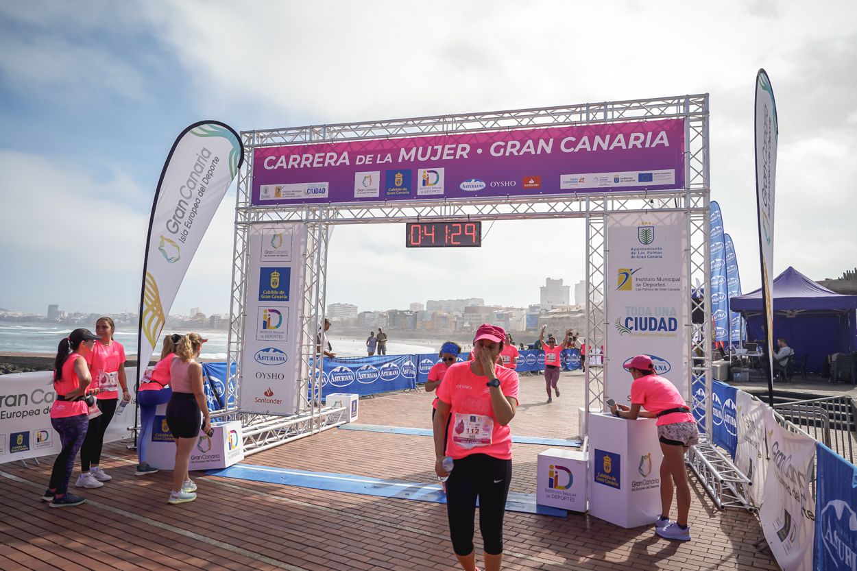 Las fotos de meta de la Carrera de la Mujer de Gran Canaria 11 40 40 15701 O