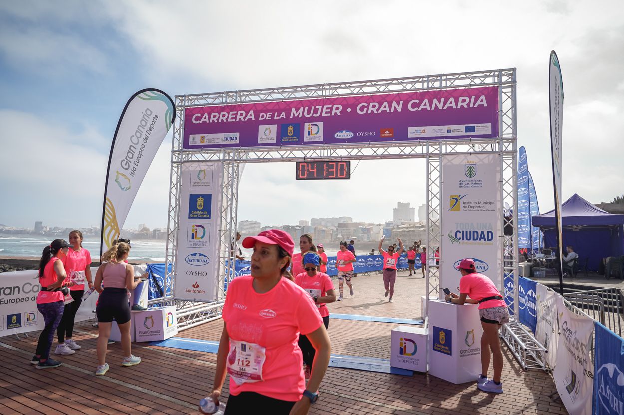 Las fotos de meta de la Carrera de la Mujer de Gran Canaria 11 40 41 15701 O