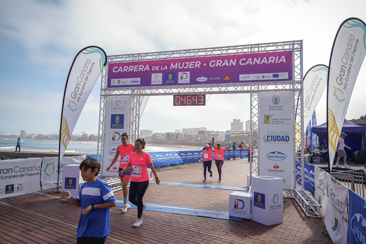 Las fotos de meta de la Carrera de la Mujer de Gran Canaria 11 45 53 15701 O