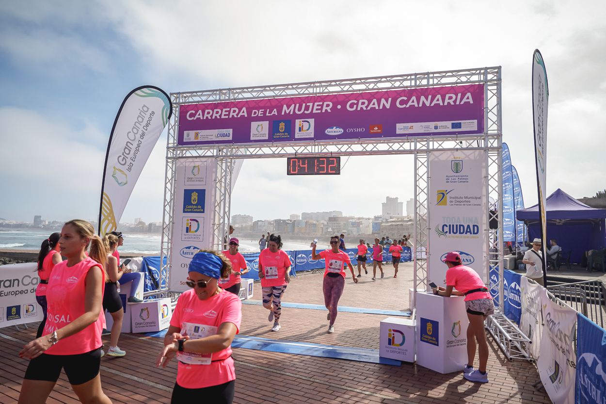 Las fotos de meta de la Carrera de la Mujer de Gran Canaria 11 40 43 15701 O