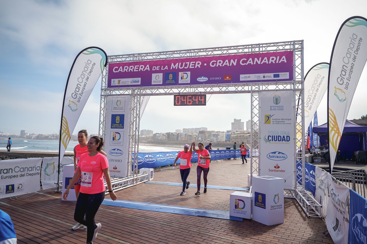 Las fotos de meta de la Carrera de la Mujer de Gran Canaria 11 45 54 15701 O