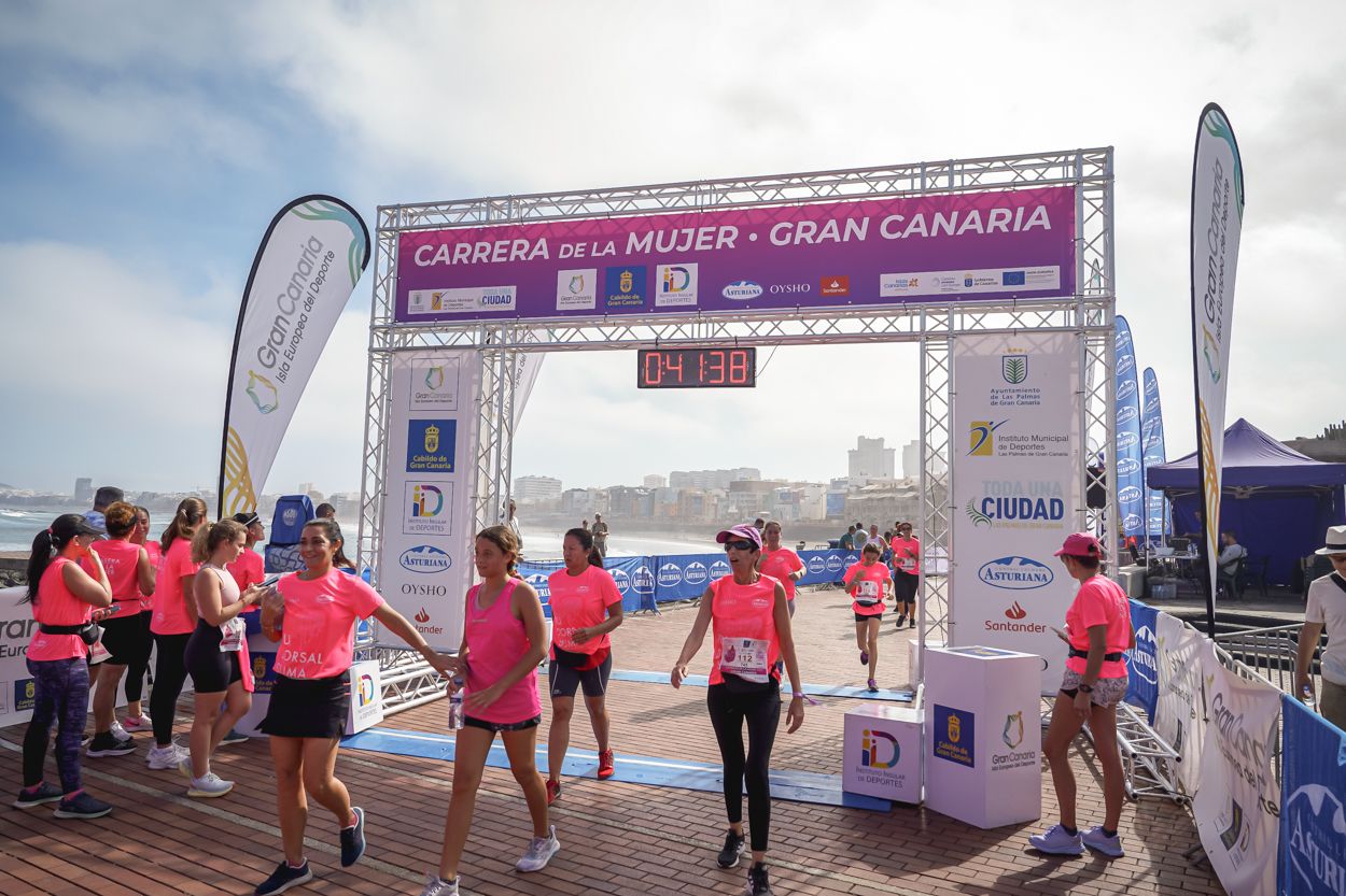 Las fotos de meta de la Carrera de la Mujer de Gran Canaria 11 40 49 15701 O