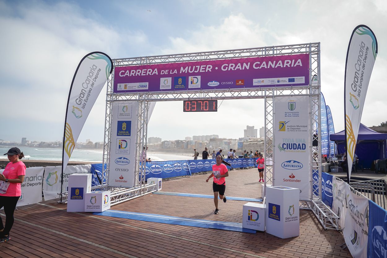 Las fotos de meta de la Carrera de la Mujer de Gran Canaria 11 36 12 15701 O