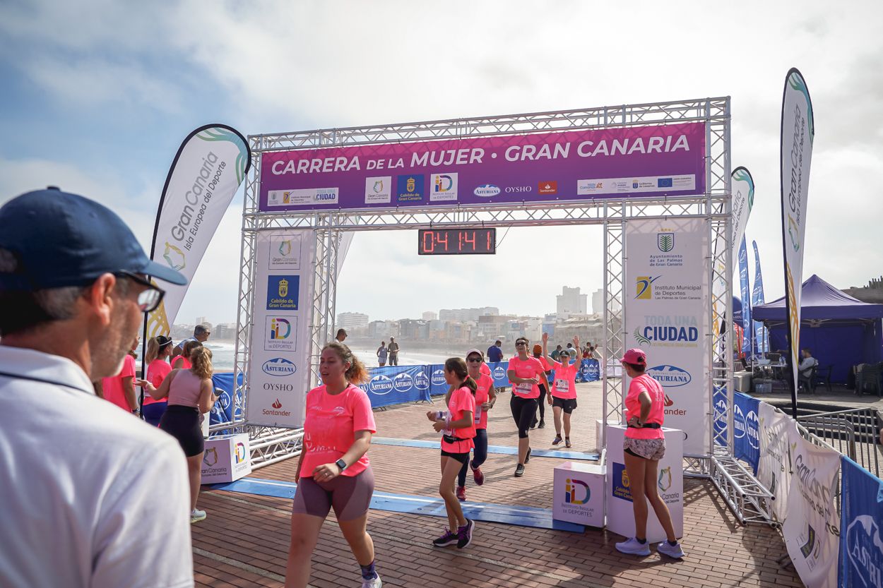 Las fotos de meta de la Carrera de la Mujer de Gran Canaria 11 40 52 15701 O