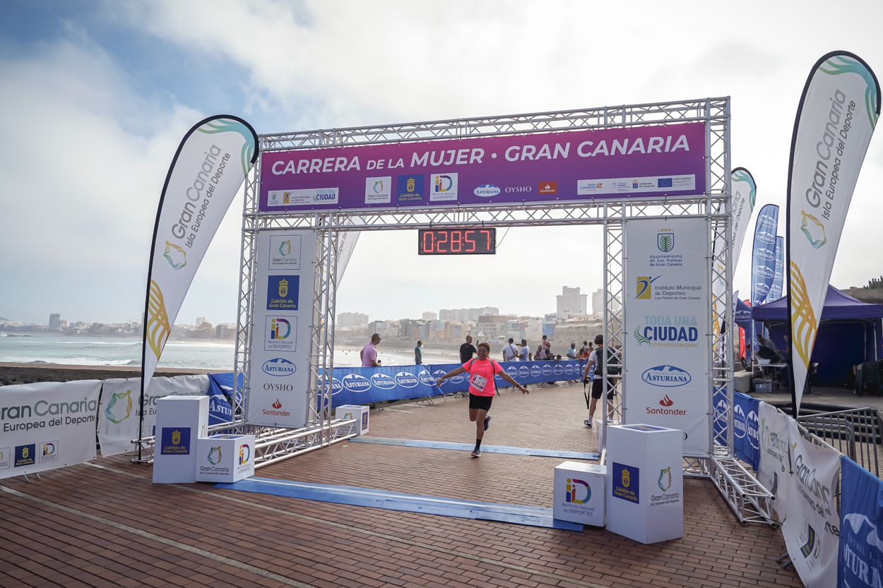 Las fotos de meta de la Carrera de la Mujer de Gran Canaria11 28 08 15701 O