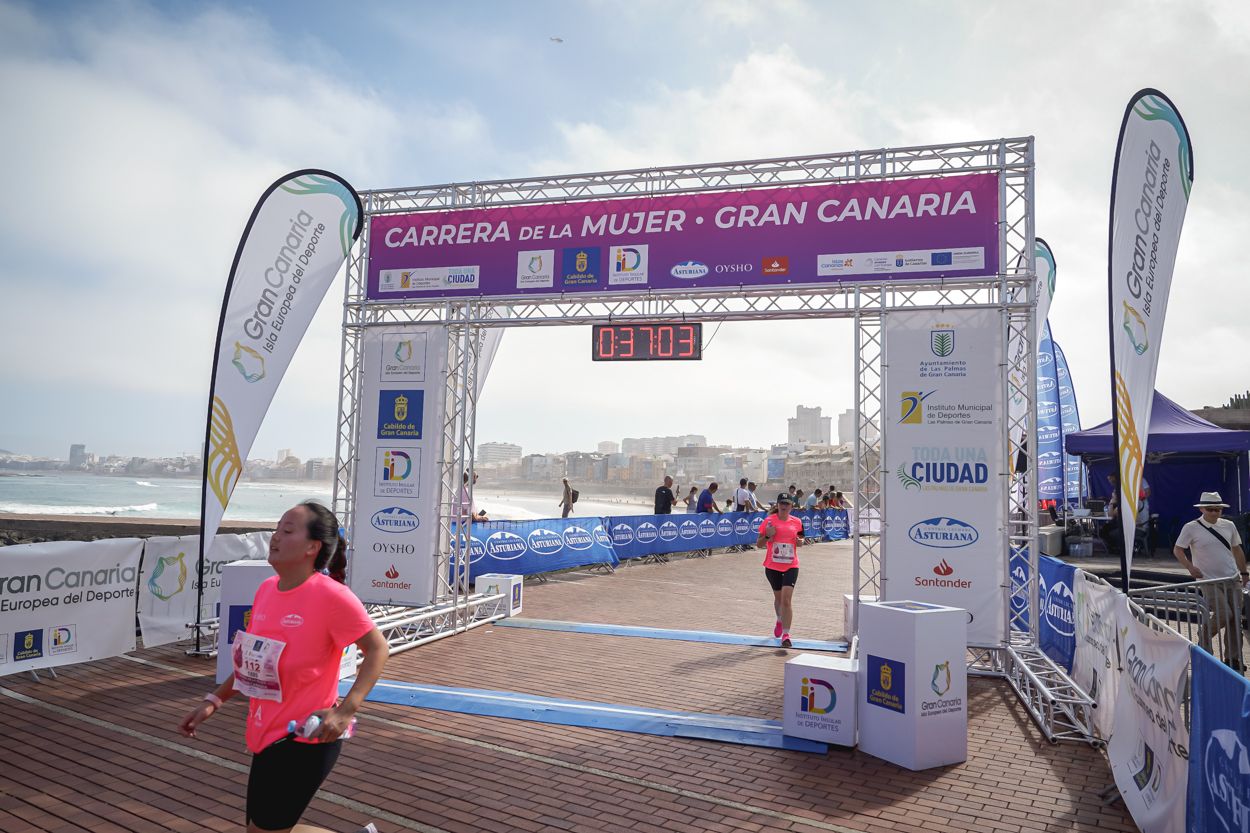 Las fotos de meta de la Carrera de la Mujer de Gran Canaria 11 36 14 15701 O