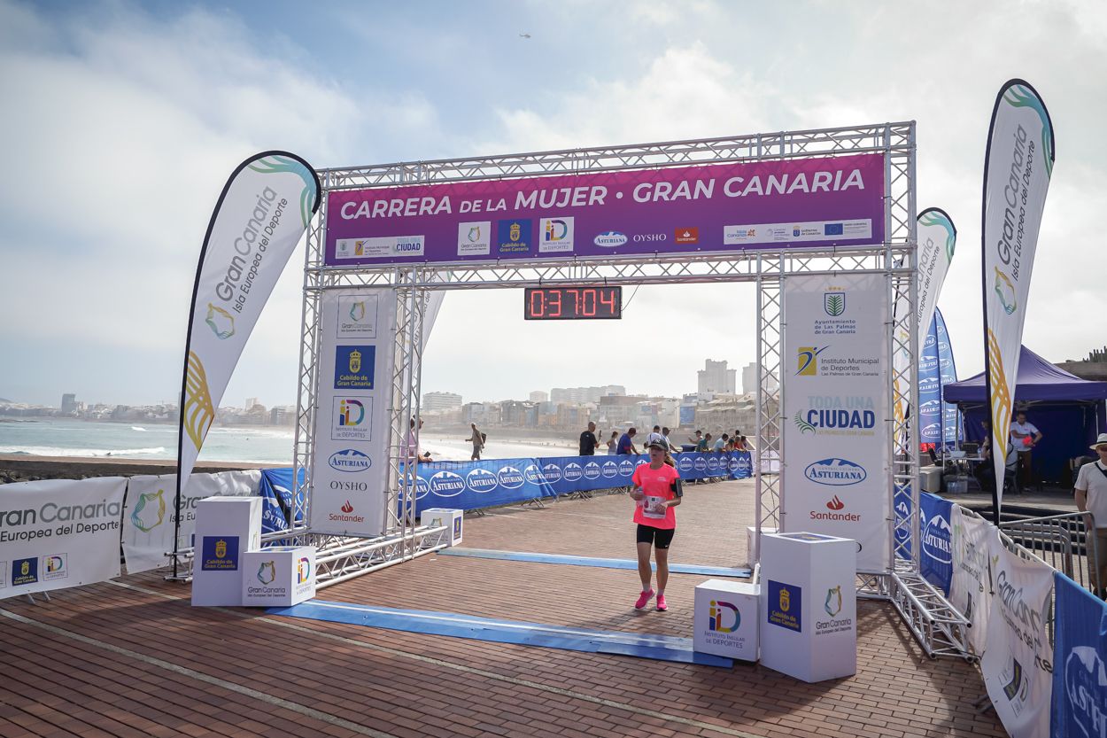 Las fotos de meta de la Carrera de la Mujer de Gran Canaria 11 36 15 15701 O