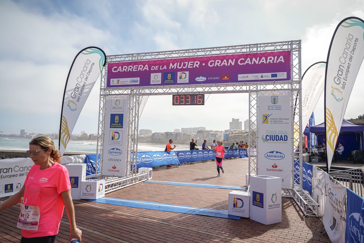 Las fotos de meta de la Carrera de la Mujer de Gran Canaria 11 32 27 15701 O