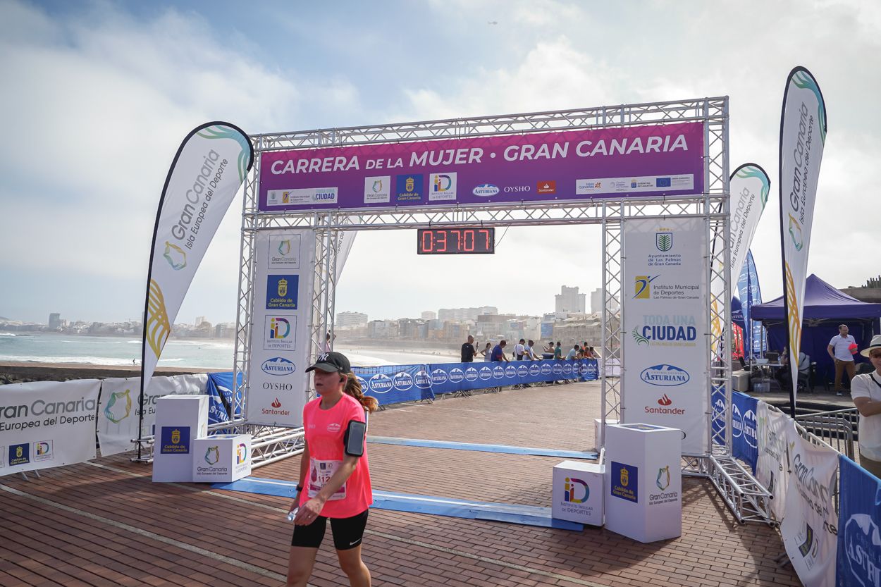 Las fotos de meta de la Carrera de la Mujer de Gran Canaria 11 36 18 15701 O