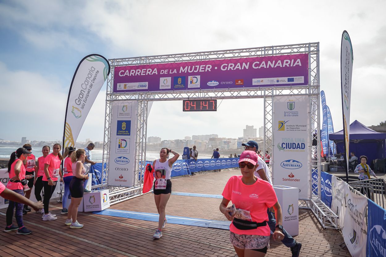 Las fotos de meta de la Carrera de la Mujer de Gran Canaria 11 40 58 15701 O