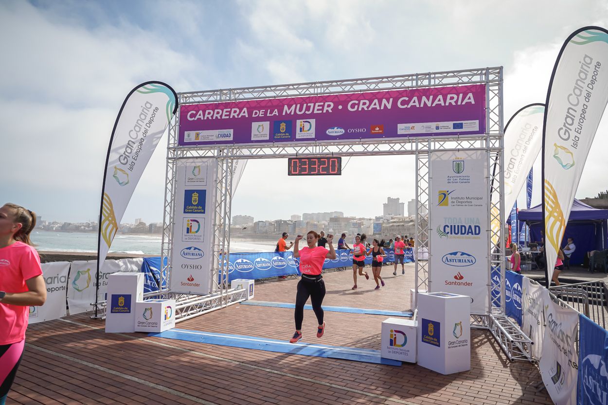 Las fotos de meta de la Carrera de la Mujer de Gran Canaria 11 32 31 15701 O