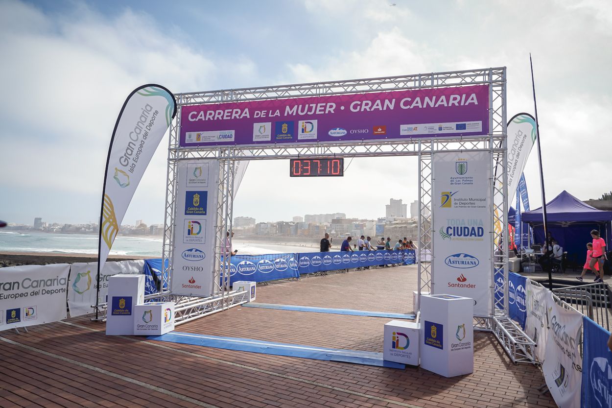 Las fotos de meta de la Carrera de la Mujer de Gran Canaria 11 36 21 15701 O