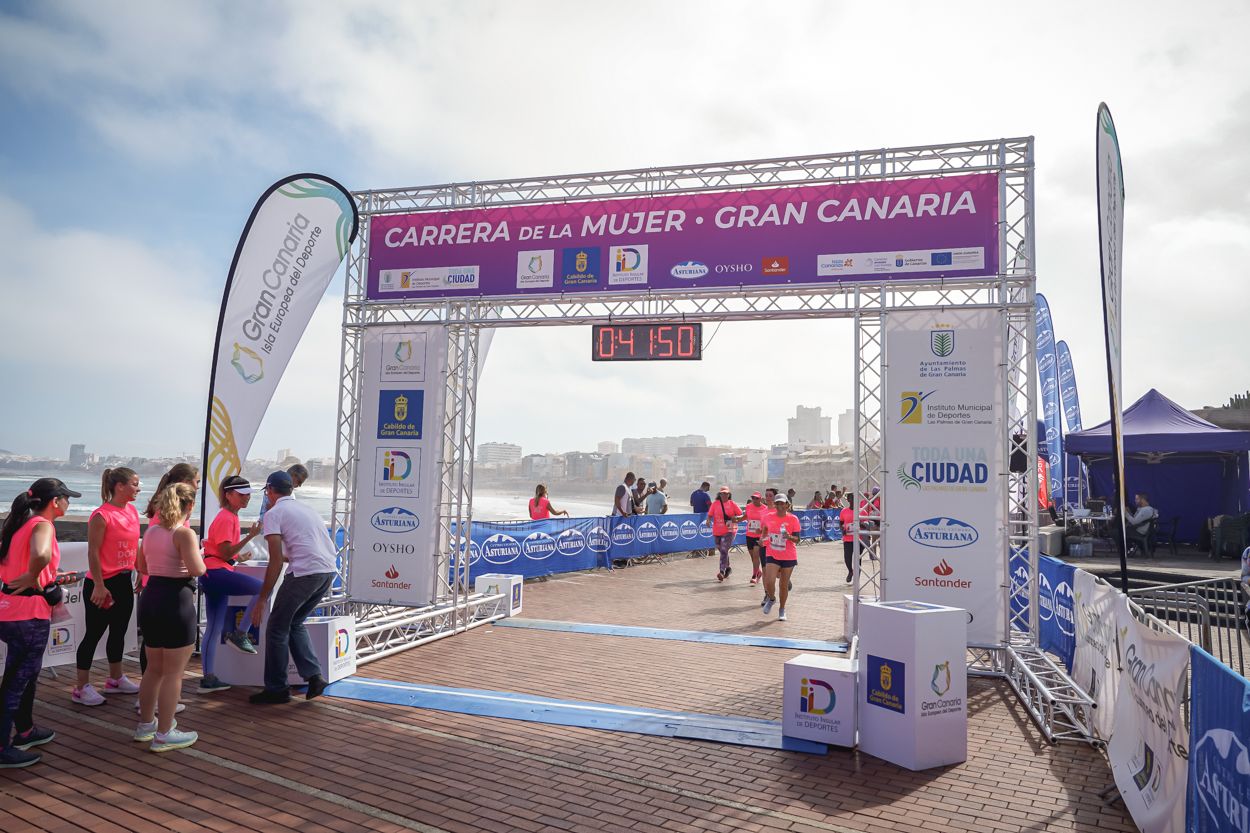 Las fotos de meta de la Carrera de la Mujer de Gran Canaria 11 41 01 15701 O