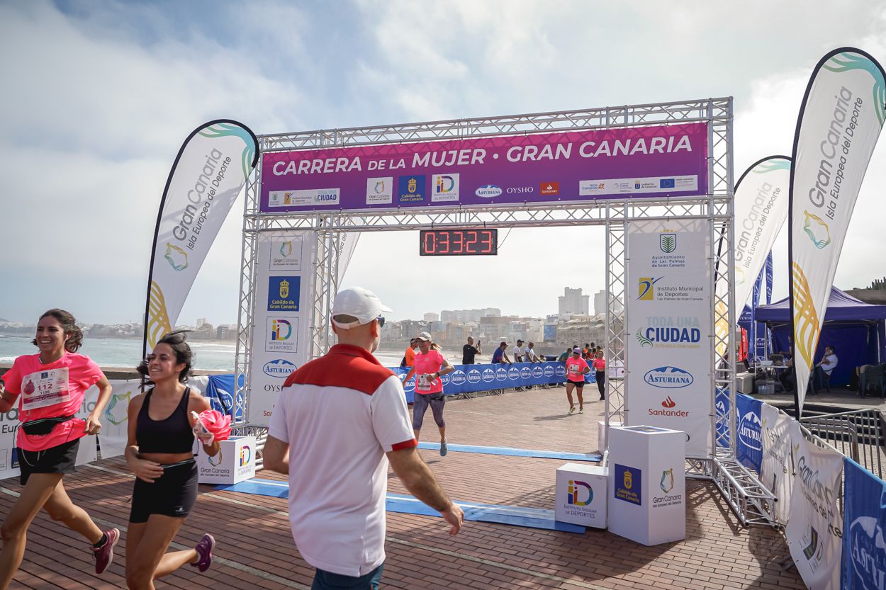 Las fotos de meta de la Carrera de la Mujer de Gran Canaria 11 32 34 15701 O